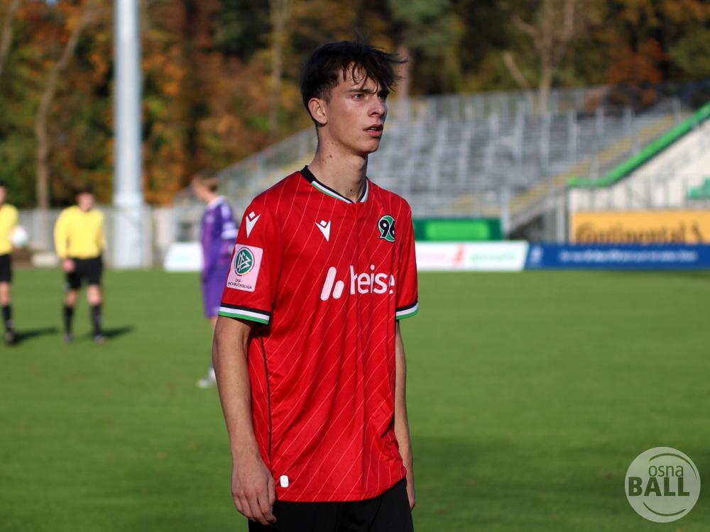H962-0VfLOsU17-35