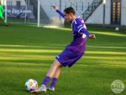H962-0VfLOsU17-16