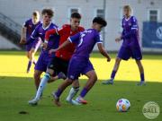 H962-0VfLOsU17-41