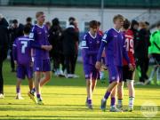 H962-0VfLOsU17-69