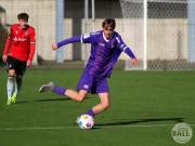 H962-0VfLOsU17-8