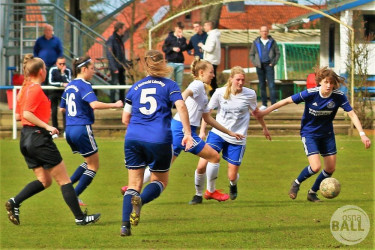 Frauen Oberliga | 0:2 - Blau-Weiss Hollage verliert bei Eintracht Lüneburg 